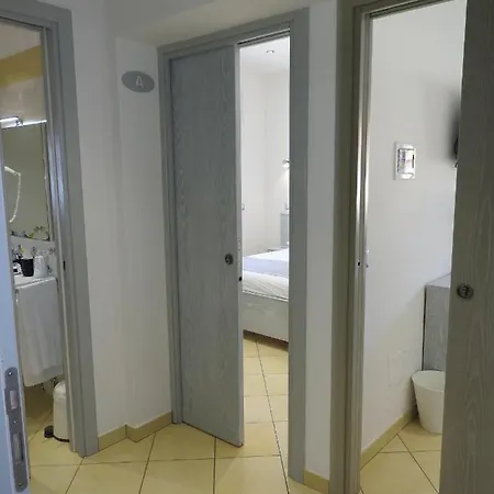 Corallo Circeo Hotel 2*