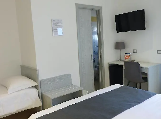 Corallo Circeo 호텔 2*